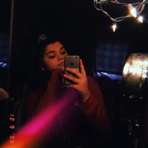 Meet your Posher, Kayla